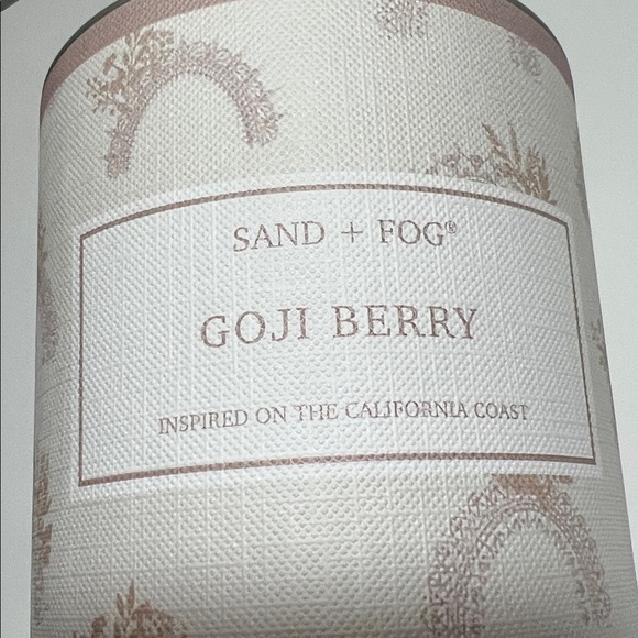 Sand + Fog Goji Berry Candle - Picture 2 of 7